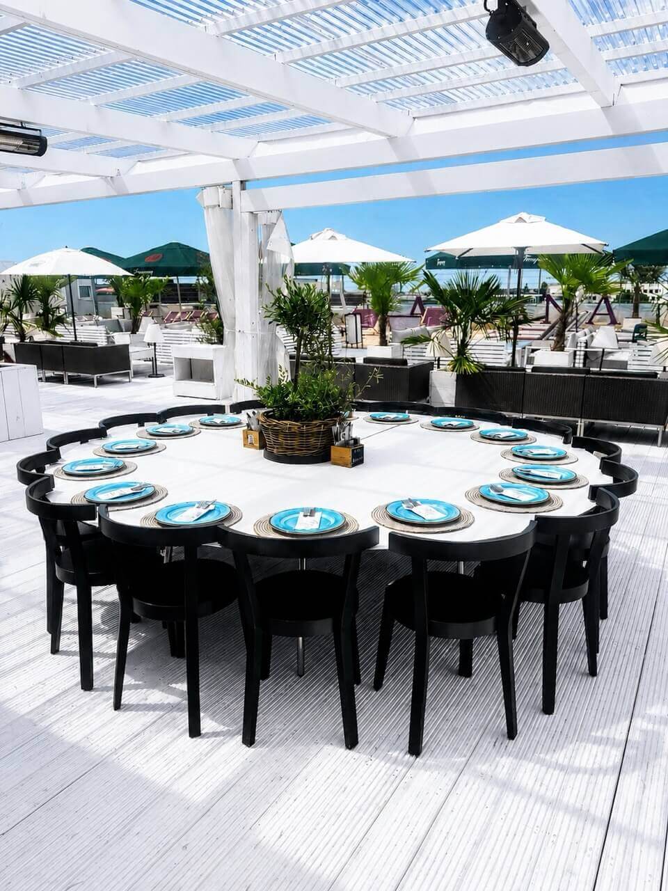 LASCANA Beach Club powered by SKY & SAND