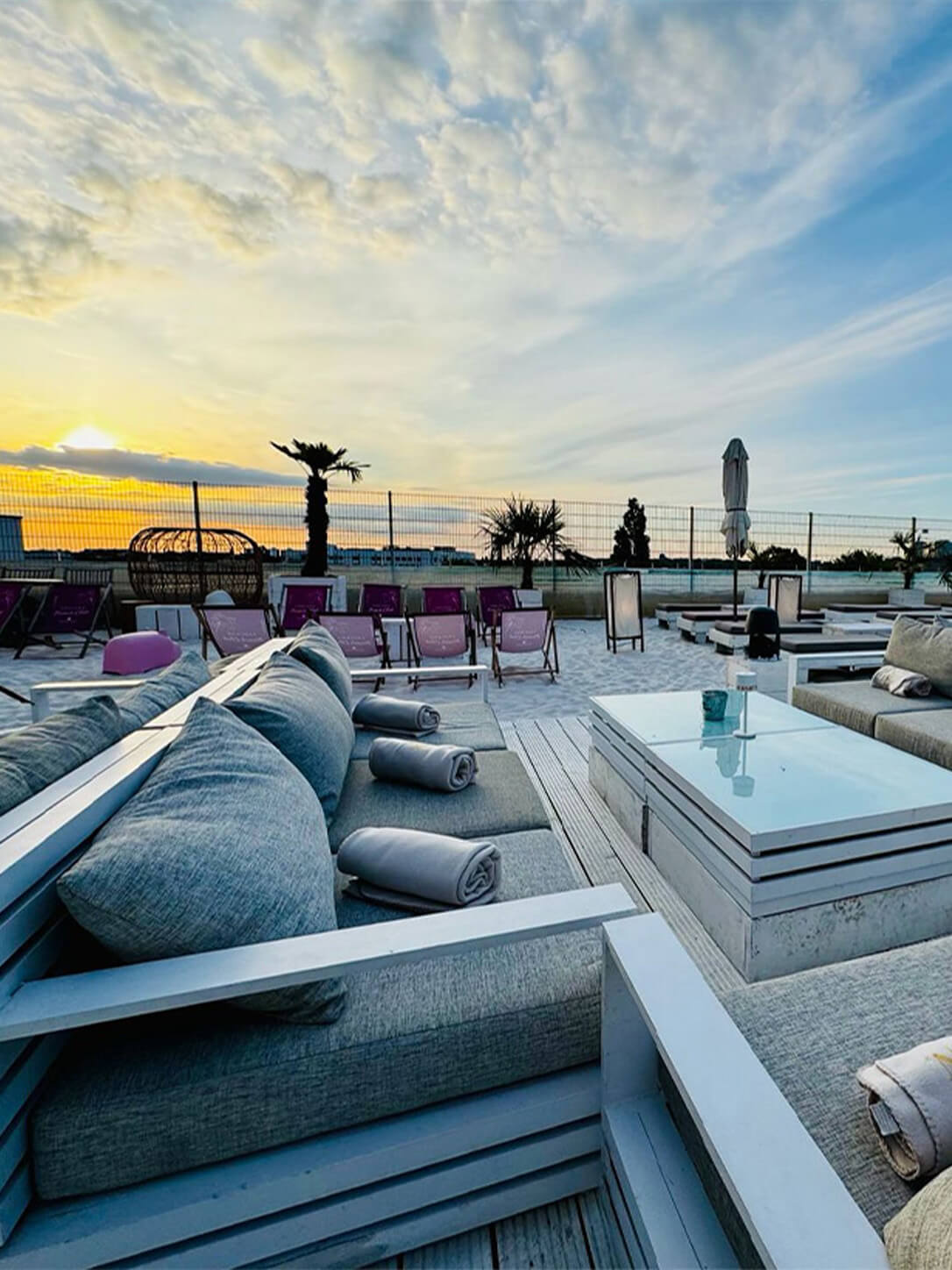 LASCANA Beach Club powered by SKY & SAND
